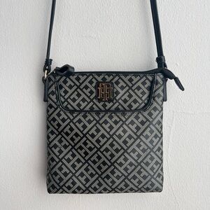 Tommy Hilfiger crossbody bag
